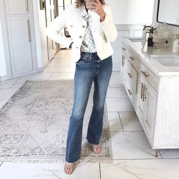 MOTHER Weekender Fray Jeans in Meet Cute 31 - Picture 5 of 10